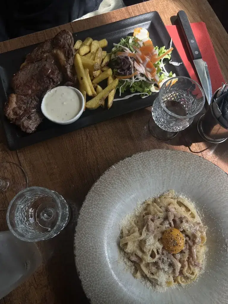 Andrea Nicor_La Régence_Annemasse_review