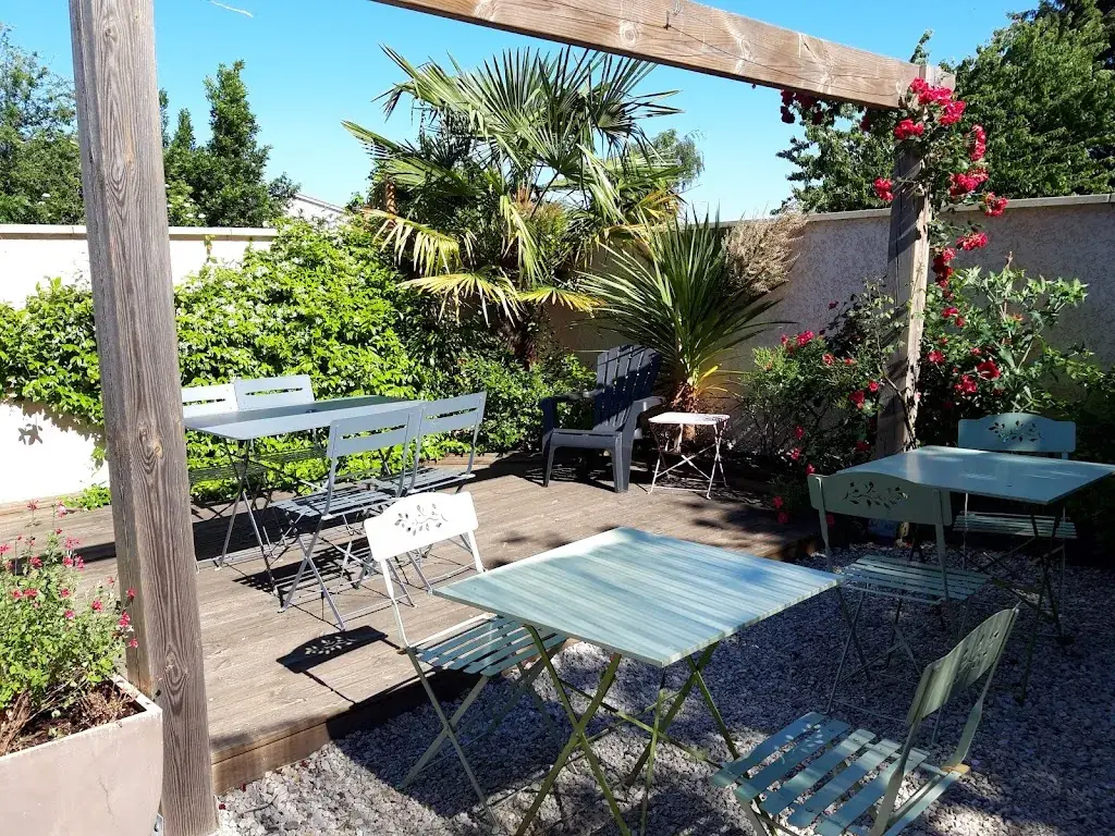 La Roseraie - Bistrot Gourmand Bar Hôtel Tabac restaurant à Ambérieux-en-Dombes