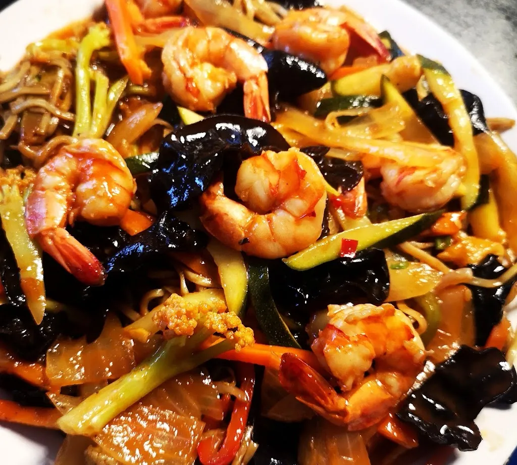 Emilie Amico_Tô Kiên Sāi Gōn_Tullins_review