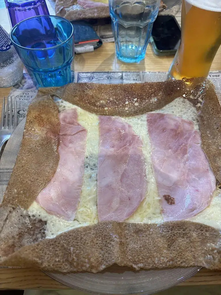 Martha Whitfield_Les Drôles 2 Dames_Thônes_review