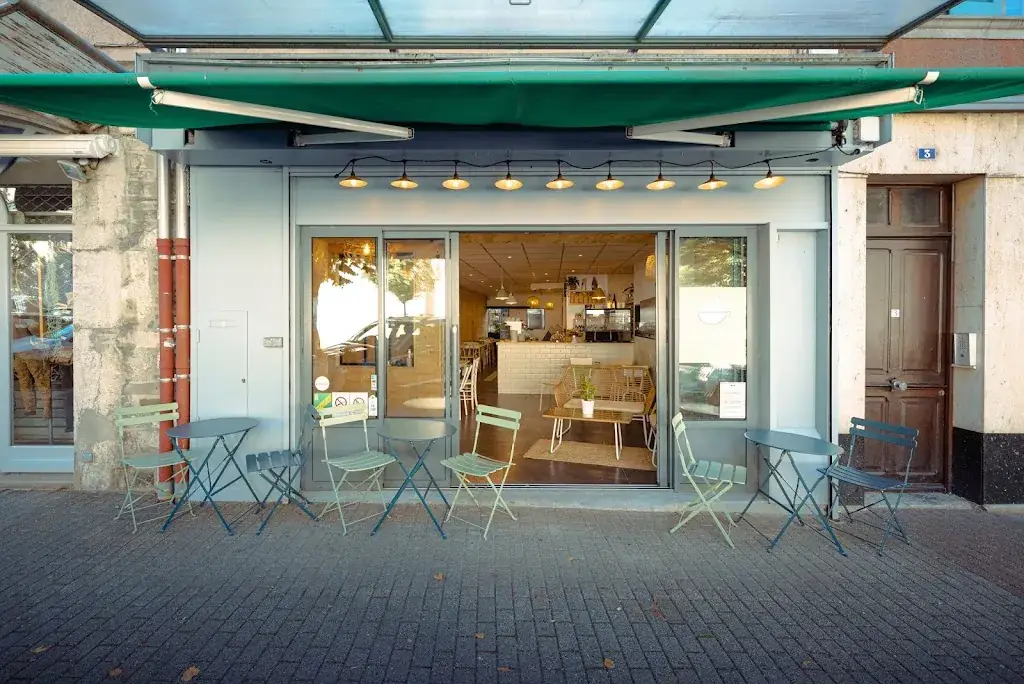 Mountains Coffee Thônes Restaurant in Thônes