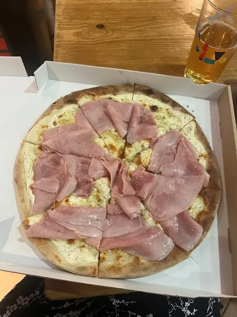 Pauline_Pizzeria Venezia_Thônes_review