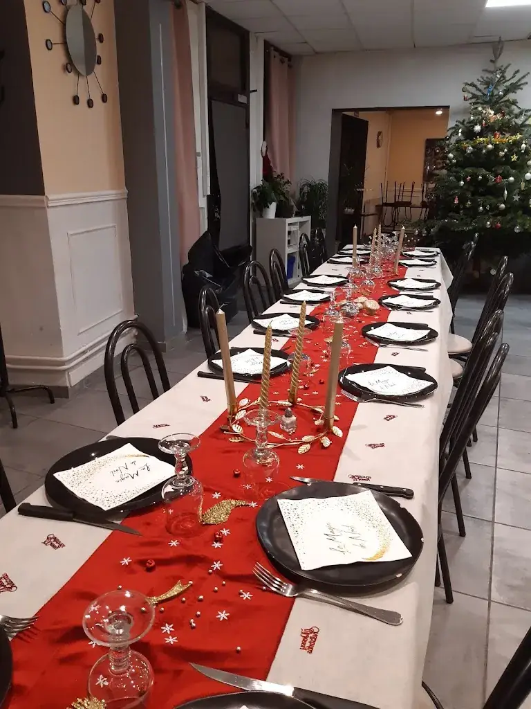 Au p tit troquet Restaurant in Vaulnaveys-le-Haut