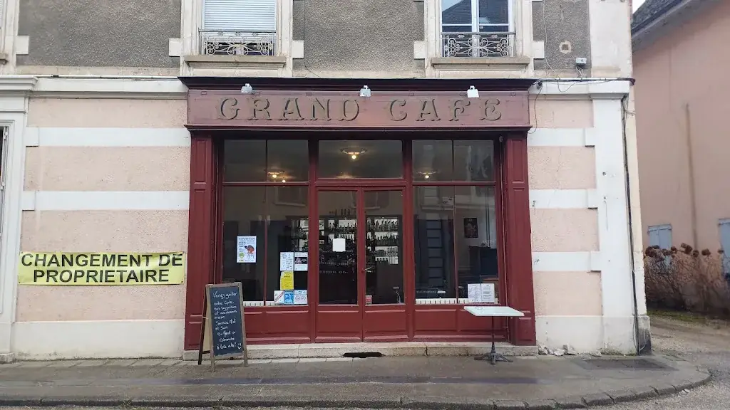 Le Grand Café restaurant in Vaulnaveys-le-Haut