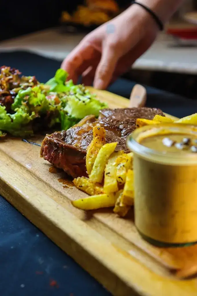 Le Grand Café_Vaulnaveys-le-Haut_slider_image_2