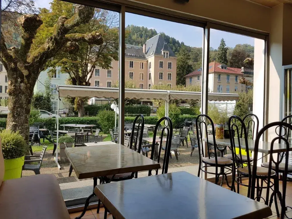 Bar de l'Avenue_Vaulnaveys-le-Haut_slider_image_1