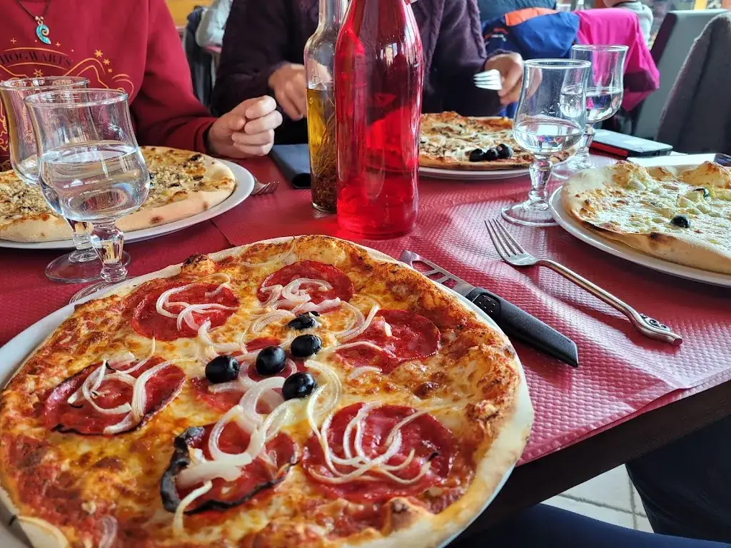 Restaurant - Le Chalet Suisse_Autrans_slider_image_2