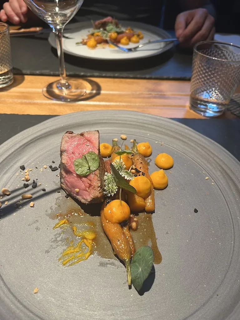 Diane SEGURET_La Petite École_Vergongheon_review