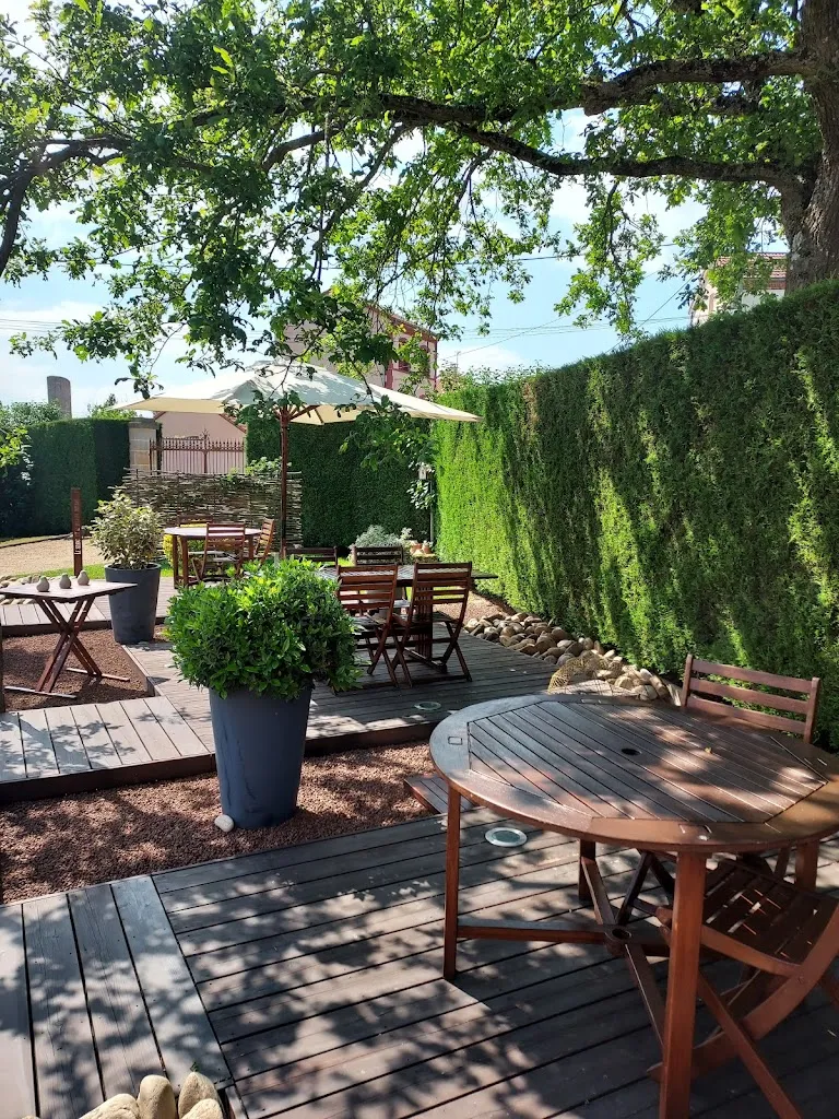 La Petite École Restaurant in Vergongheon