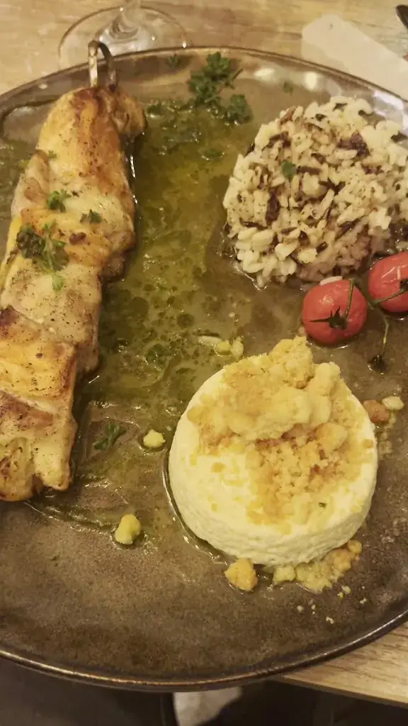 mohamed bouaziz_Auberge Des Lys_Veauchette_review