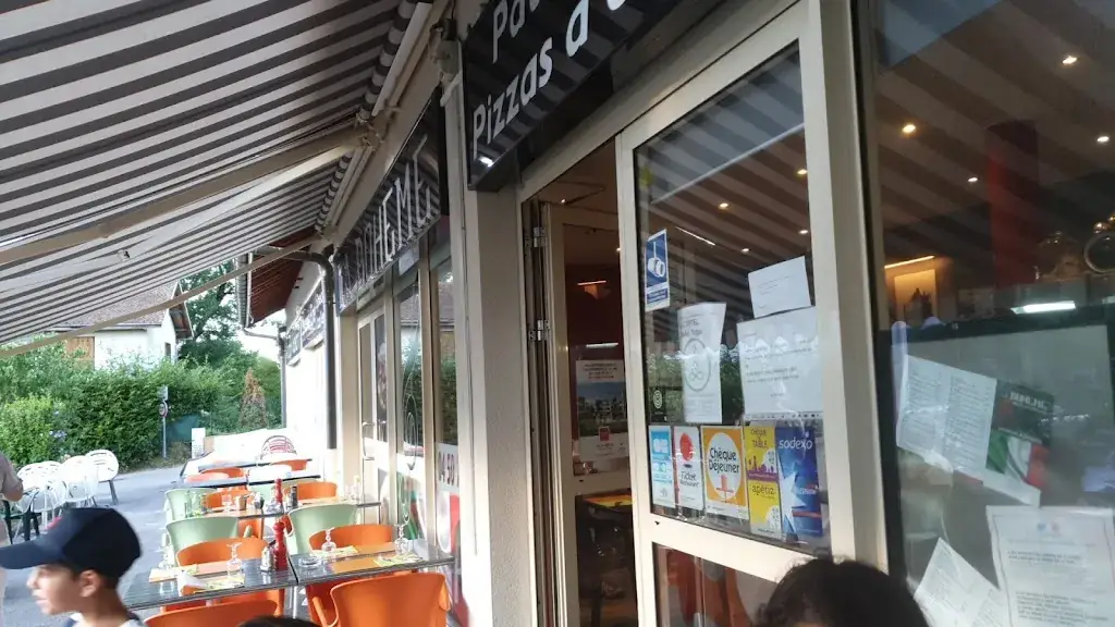 Restaurant-Pizzeria La Bohème_Versonnex_slider_image_1