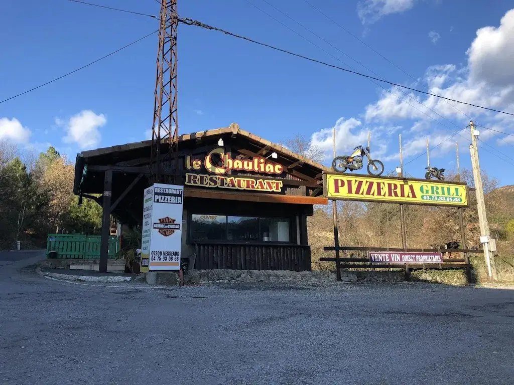 Auberge Le Chauliac restaurant in Vesseaux