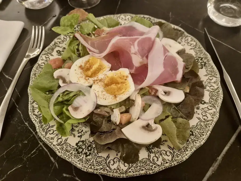 Restaurant Hôtel de Lyon_Vals-les-Bains_slider_image_3