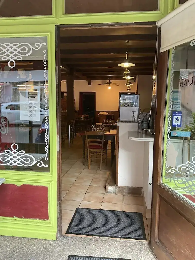 Restaurant Les Artistes - Vals les Bains restaurant in Vals-les-Bains