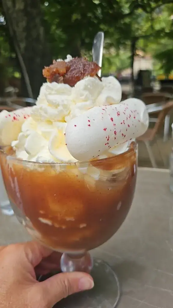 Glacier Béatrix & Restaurant Côté Crêpes_Vals-les-Bains_slider_image_2