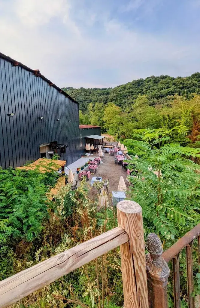 La Guinguette d'Arlix_Vals-les-Bains_slider_image_2