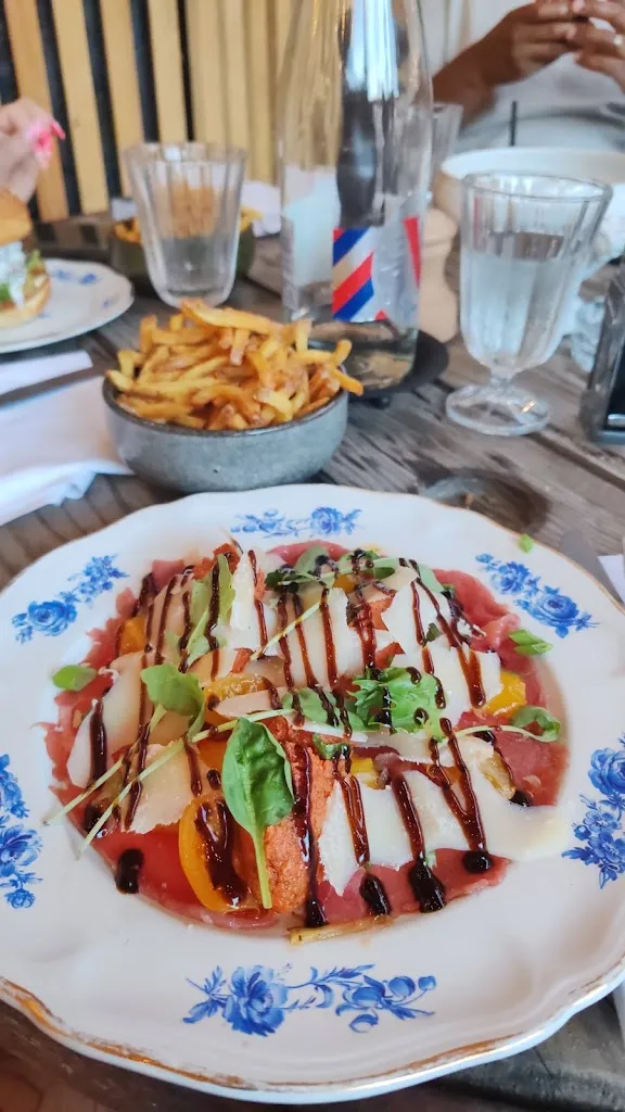 Elodie V._Diantre!_Vals-les-Bains_review