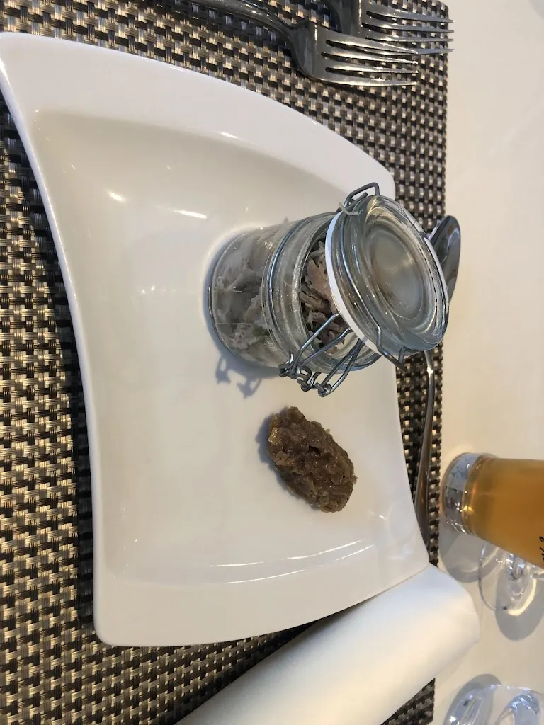 T garabedian_Restaurant au Grand Hôtel des Bains_Vals-les-Bains_review