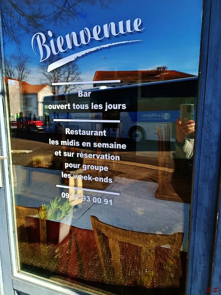 Restaurant de la Gare "Chez Chaploux" ristorante a Vertaizon