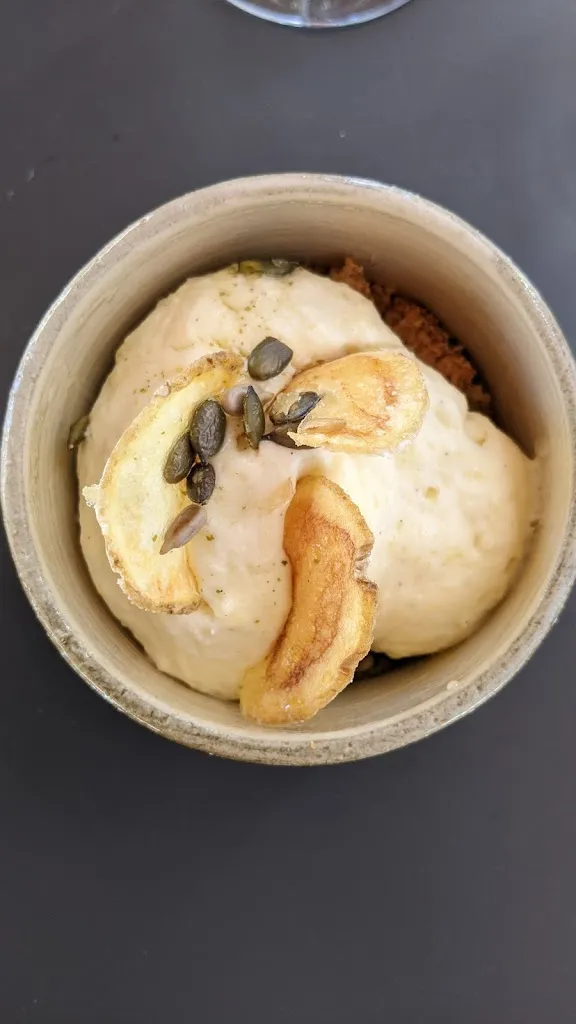 Oliver Happy_Bistrot St Anne - Maison Cornu_Vernoux-en-Vivarais_review