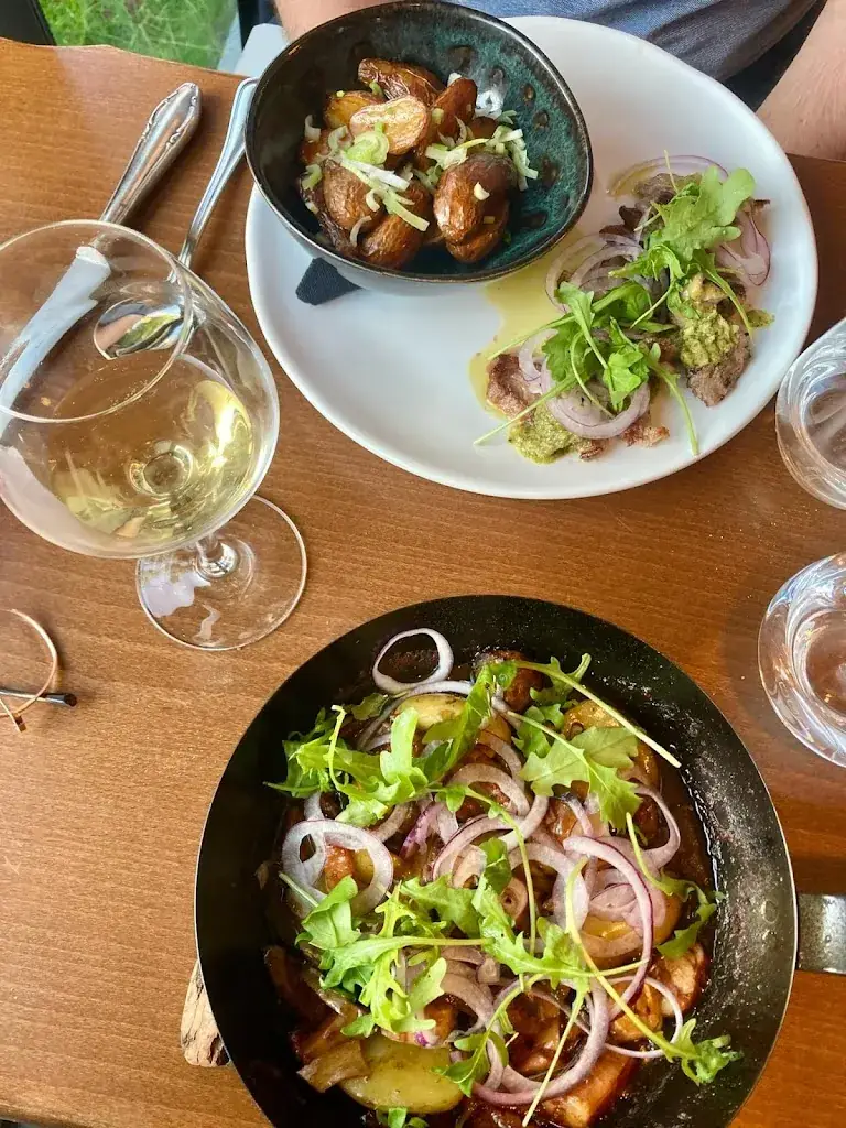 M ZL_La Cabane du Lac_Vernoux-en-Vivarais_review