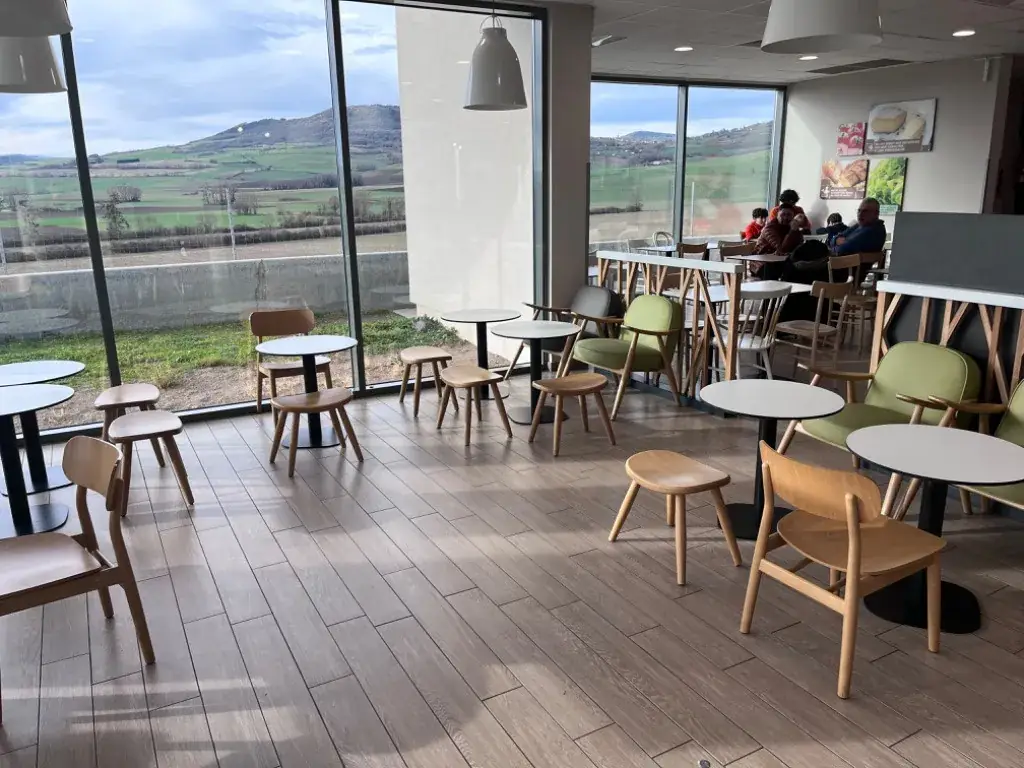 Lunch Grill_Veyre-Monton_slider_image_1