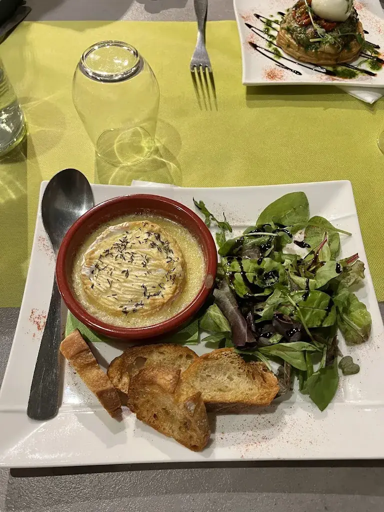 Caroline Tsrt_Ô mouton à 5 pattes_Villard-Bonnot_review