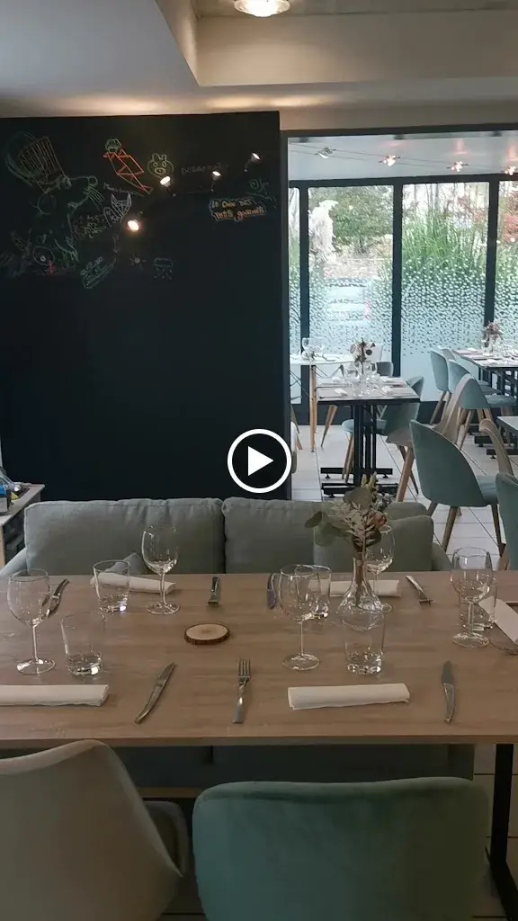 Le comptoir de la colombe_Vic-le-Comte_slider_image_2