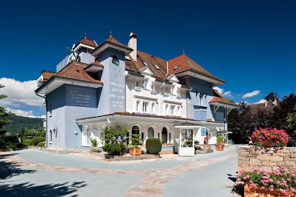Hôtel et Restaurant La Maison Bleue_Veyrier-du-Lac_slider_image_1