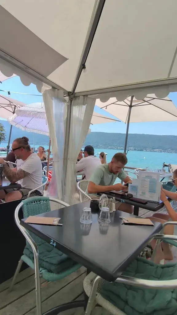 Le pêcheur_Veyrier-du-Lac_slider_image_2