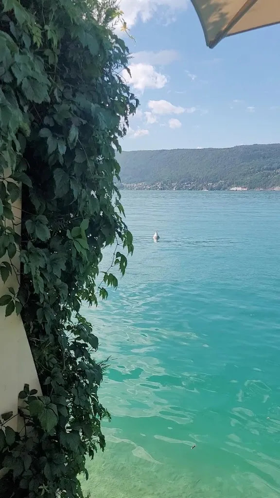 Bleu 1801_Annecy_slider_image_2