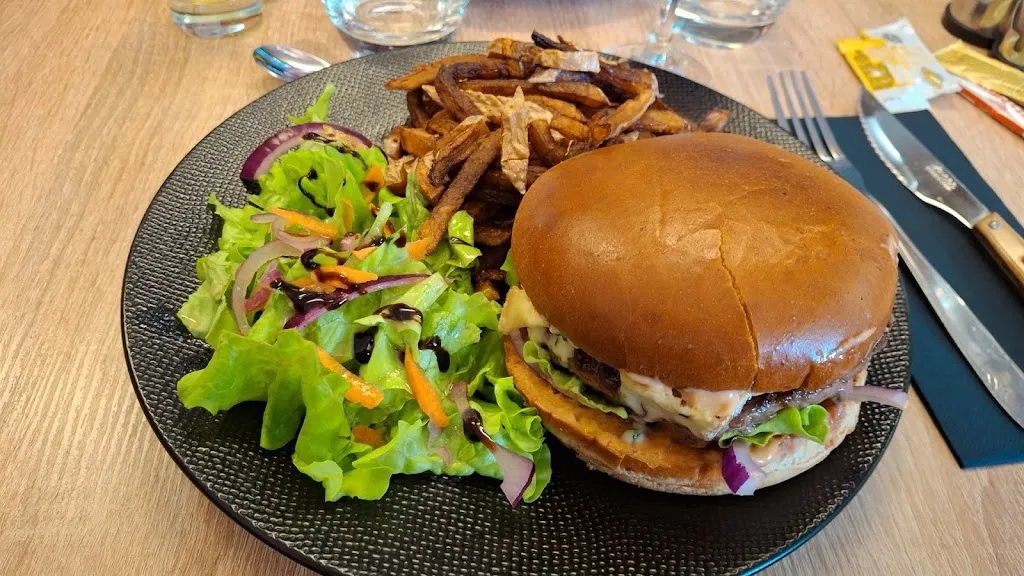 LE PETIT BOUCHON ristorante a Vic-sur-Cère