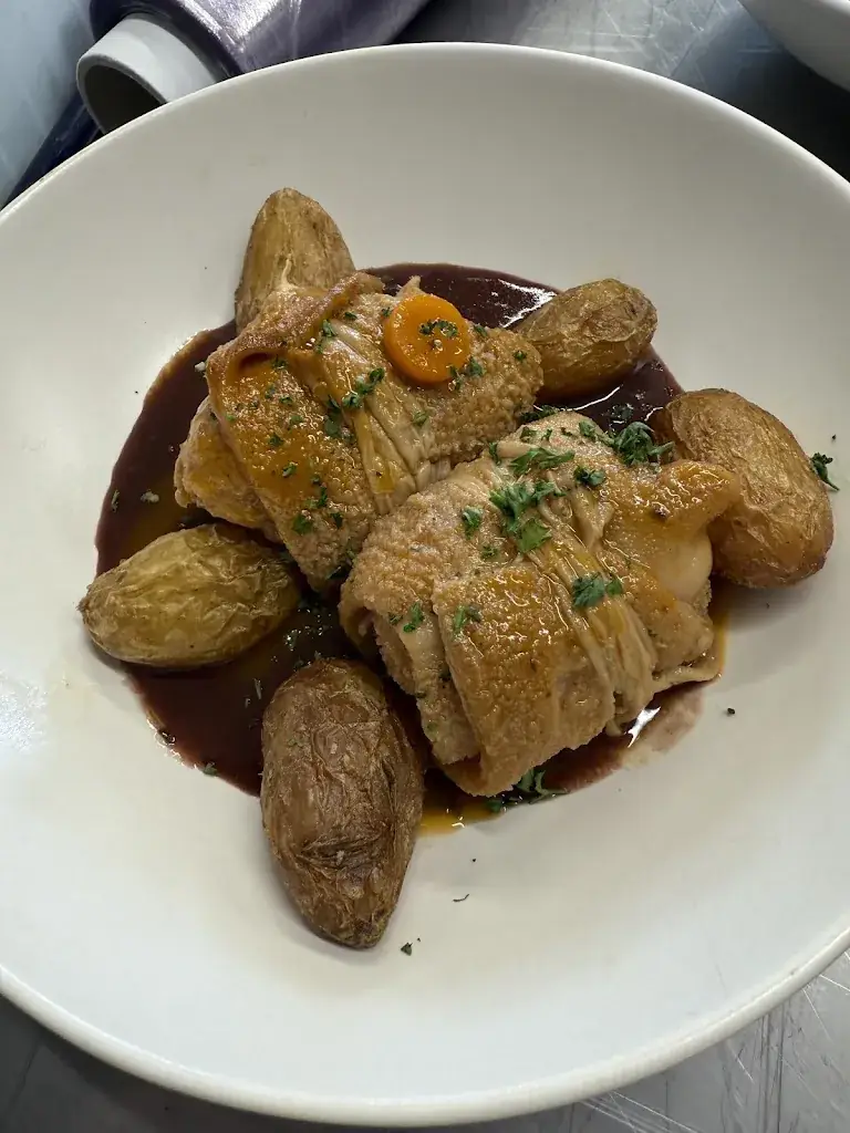 LE 122_Vic-sur-Cère_slider_image_2