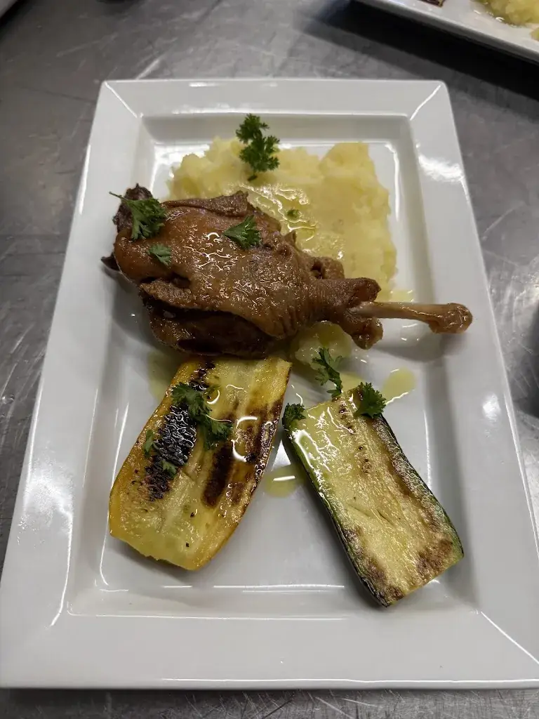 LE 122_Vic-sur-Cère_slider_image_3