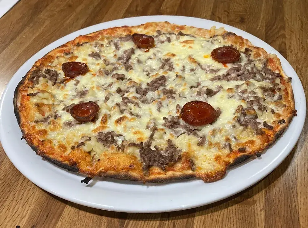 Café du centre_Vic-sur-Cère_slider_image_2