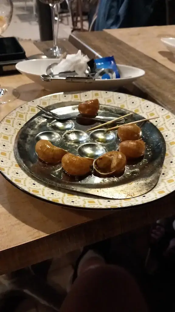 Alexander CURLEY_The Night Owl_Vichy_review