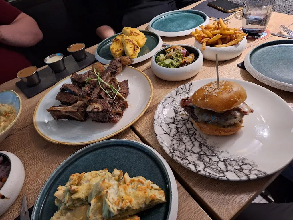 Domagoj Leder_L'Infini_Vif_review