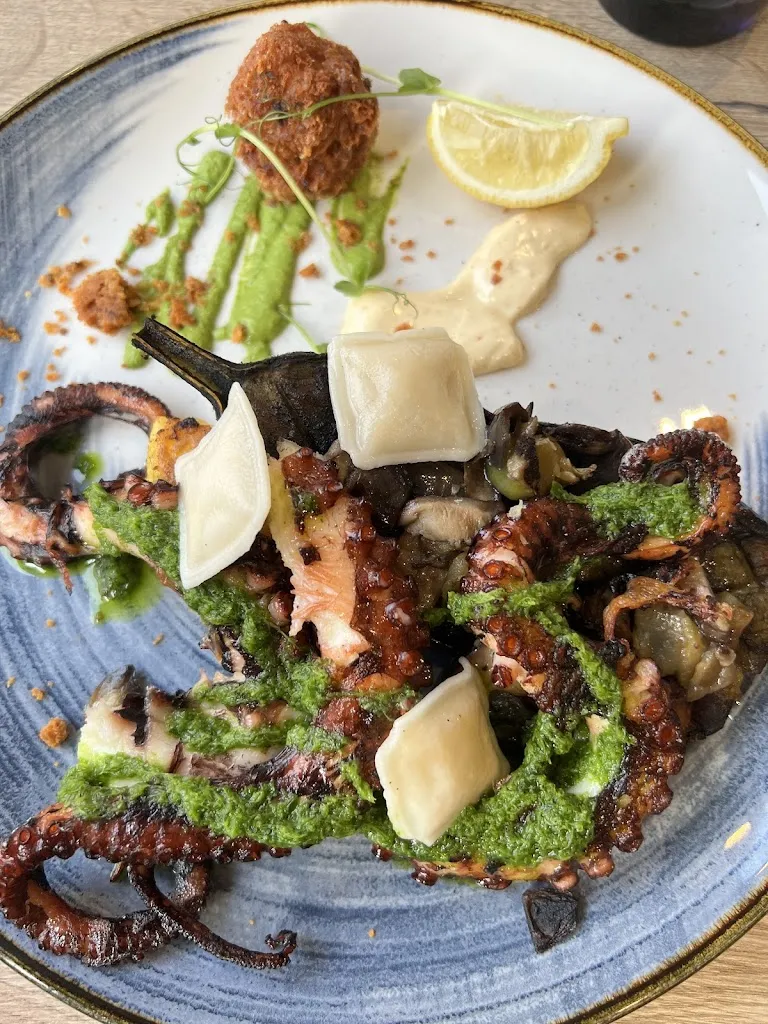 marion cassien_L'Infini_Vif_review