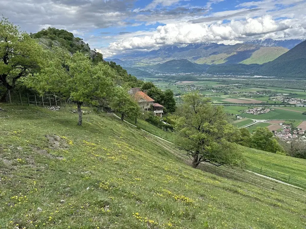 Domaine du Rocher St-Loup - Ferme-Auberge & Ranch restaurant à Vif
