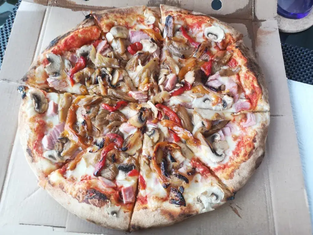 Chez Felix_Ville-la-Grand_slider_image_2