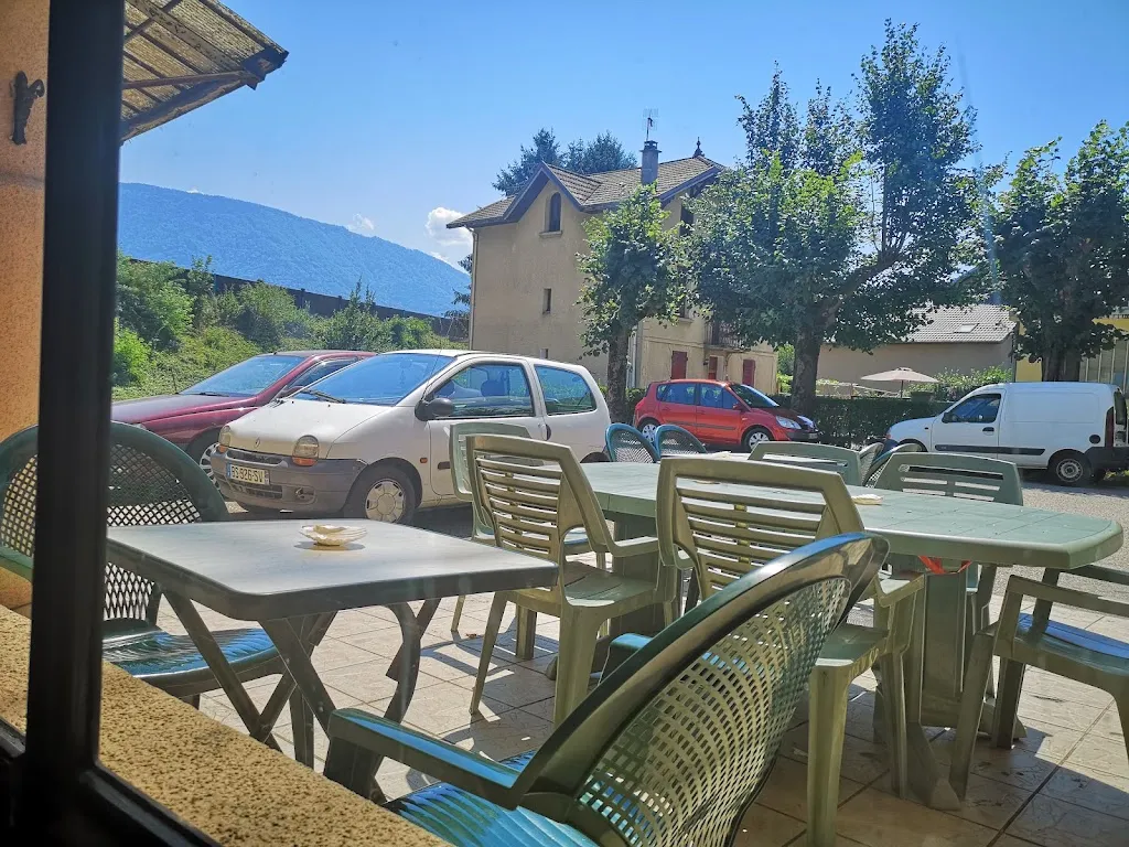 Relais du pont de la gache restaurant in Barraux