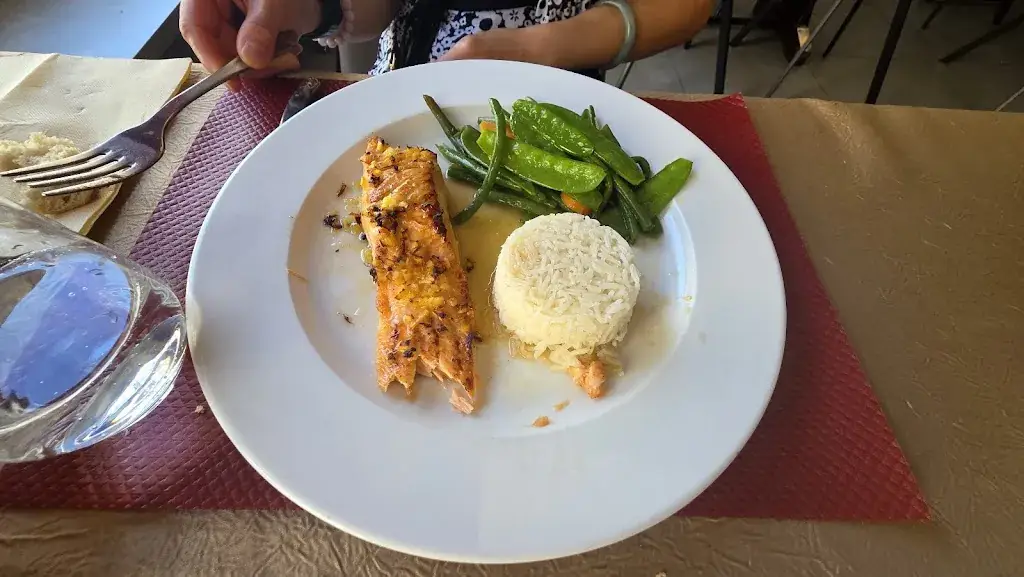 Restaurant Le Jaures_Ville-la-Grand_slider_image_3