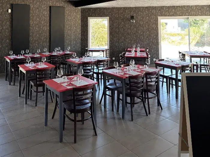 L’Alinéa Restaurant, Café, Evénementiel Restaurant in Villemoirieu