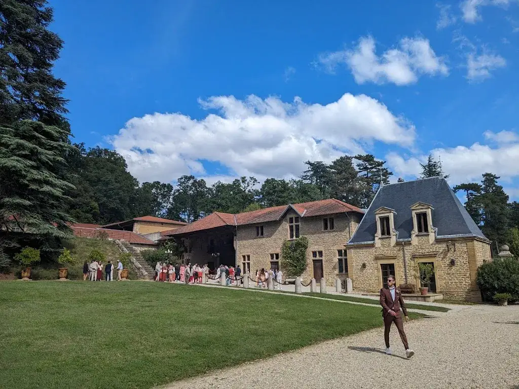 Léna_Château d'Anjou_Anjou_review
