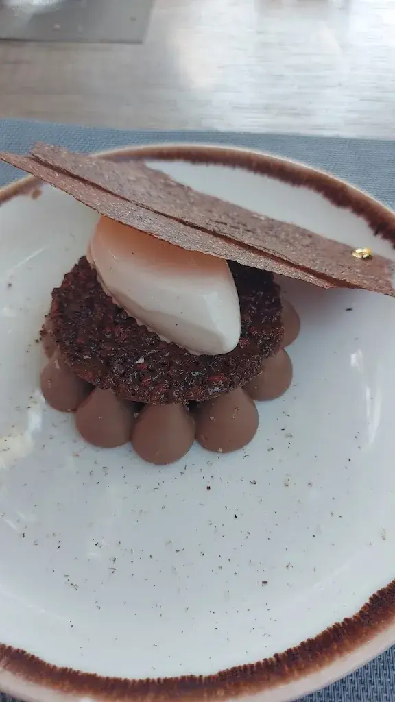 CV_Le Clos du Château_Pringy_review