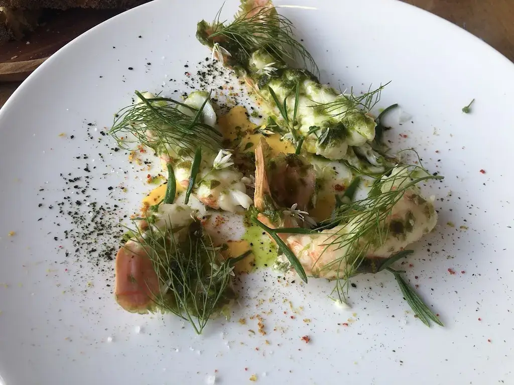 Fernanda Dutra_Restaurant de village_Villaz_review