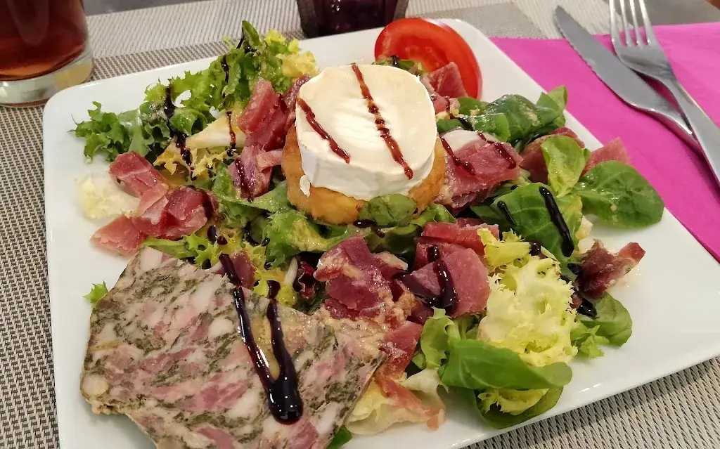 Le Patio ristorante a Beauchastel