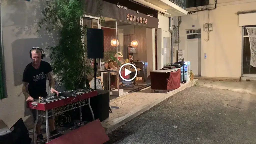 SANOUVA_Villeneuve-de-Berg_slider_image_2