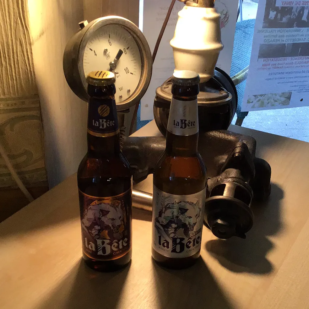 Auberge la Noyeraie ( Restaurant Bar Hôtel)_Vinay_slider_image_1