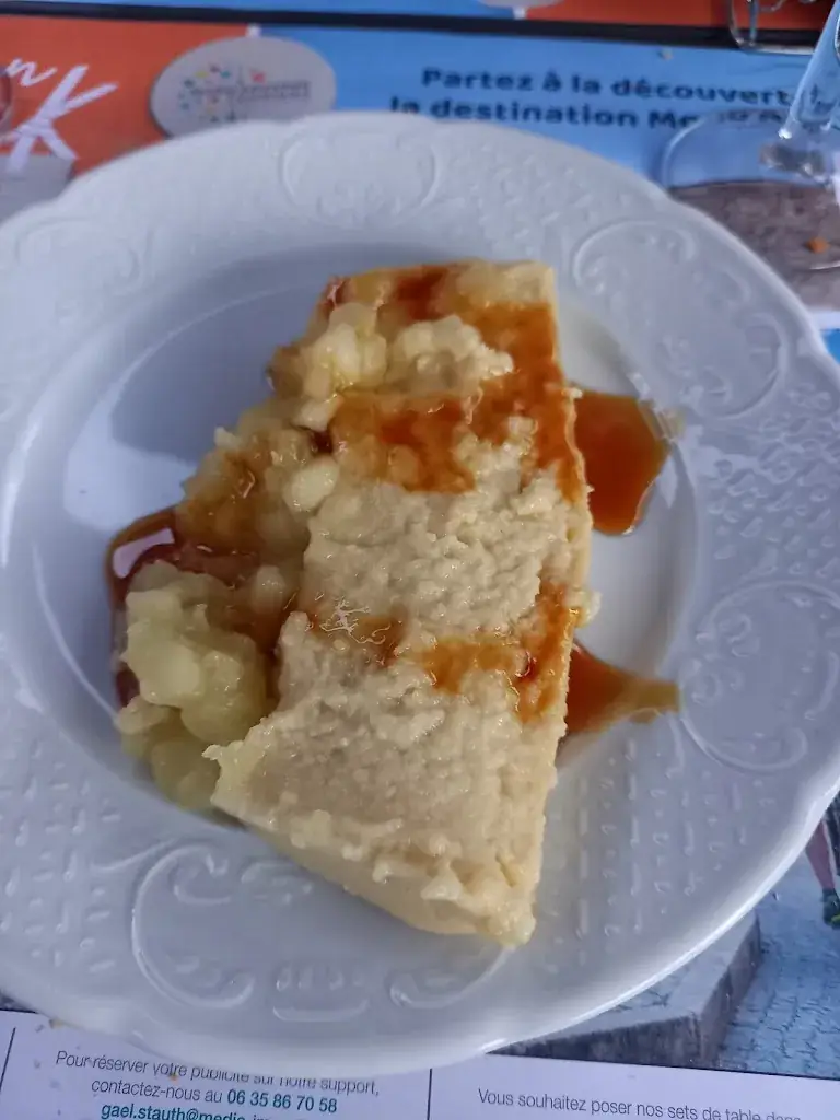 Anne DS_Bistro du Lac_Aydat_review